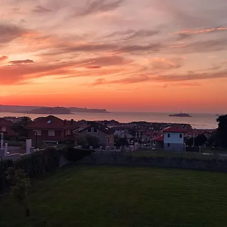Indepediente Con Jardin Y Vistas Unicas Hébergement de vacances Somo